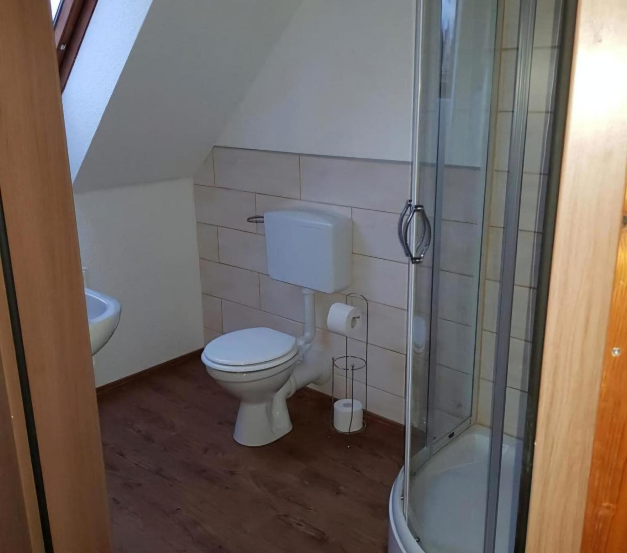 Monteurzimmer Und Pension - Ampfurth オシャースレーベン エクステリア 写真
